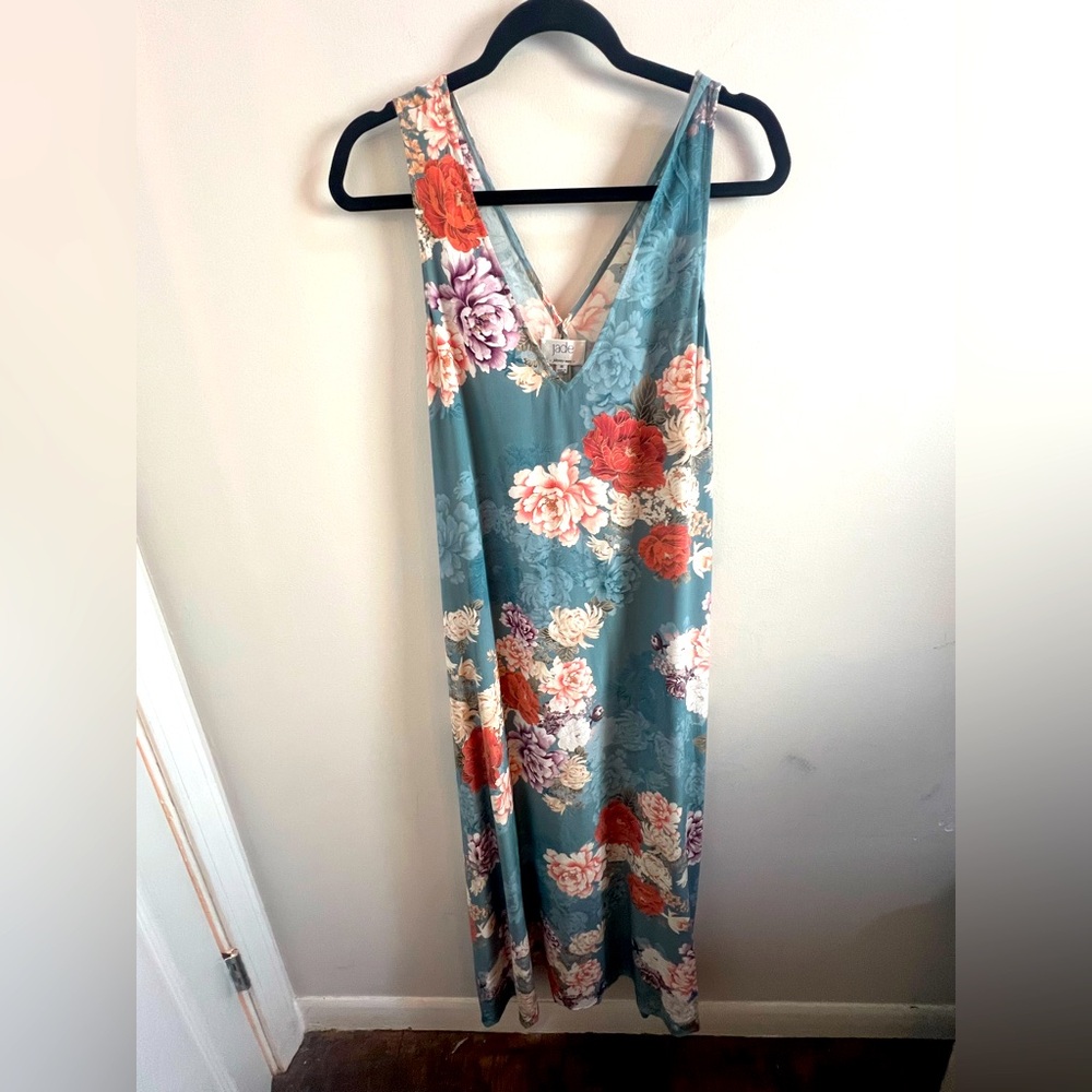 JOHNNY WAS Jade collection beautiful Floral maxi Dress! This dress is so dreamy💐